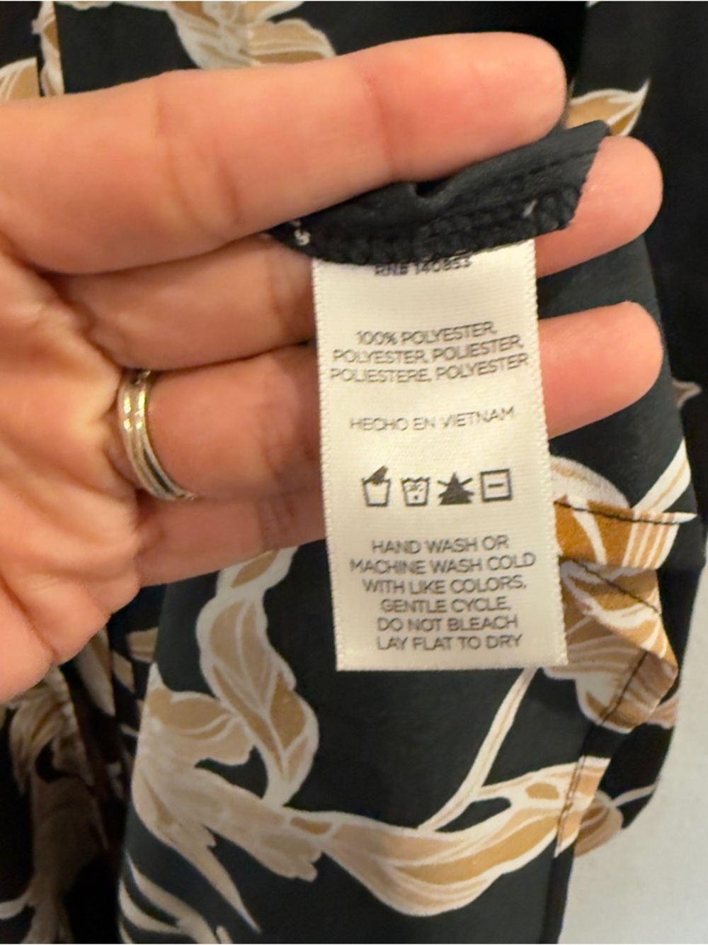 Maison Du Soir- Serene Floral Black/Gold Kimono Robe - S/M - Picture 6 of 9